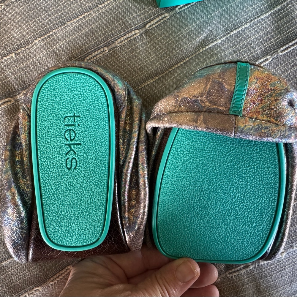 NEW Tieks Love Potion Limited Edition Sz 9, Never Worn - Picture 8 of 14